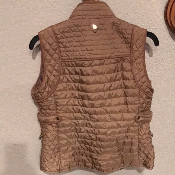 Sfera tan color unique quilted vest - Picture 3 of 5